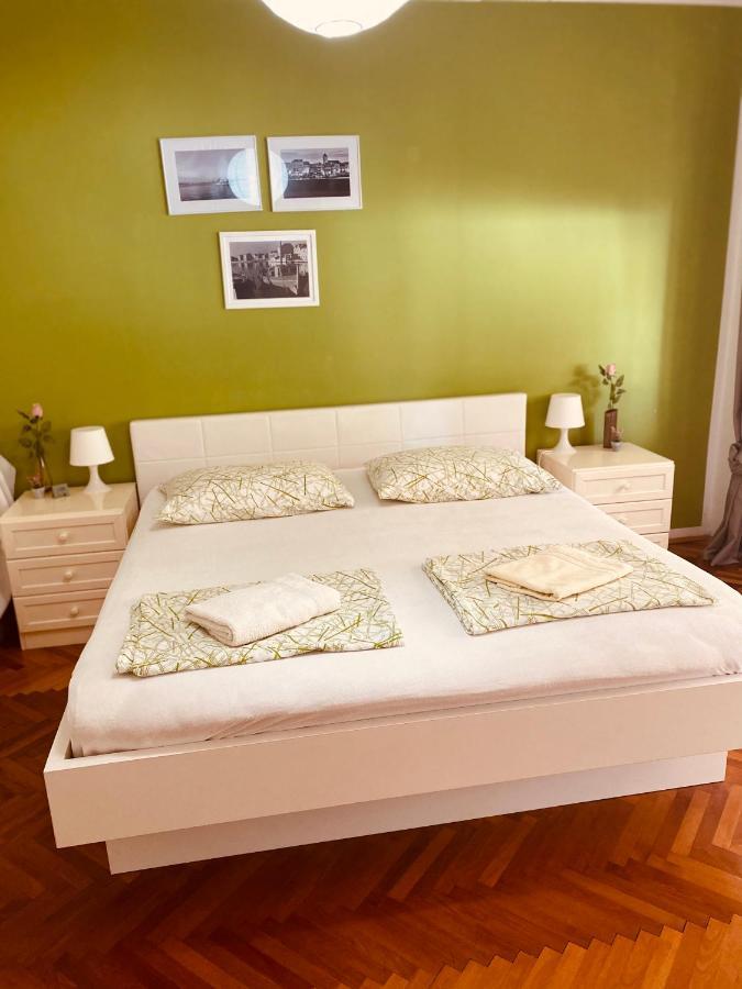 Villa Chiara Vodice Eksteriør billede