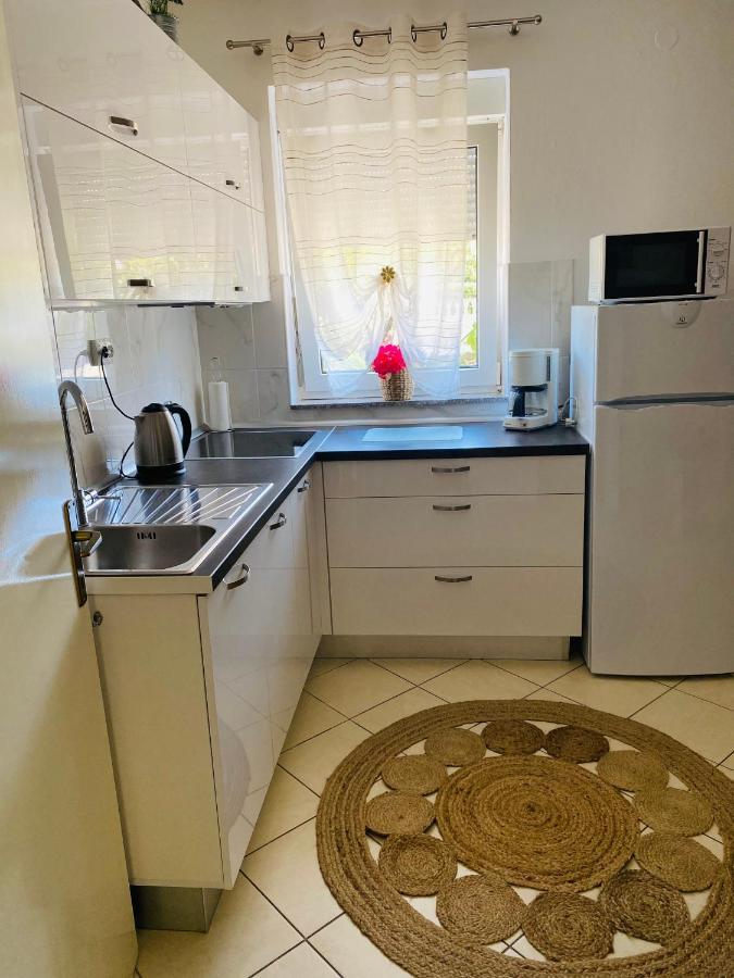 Villa Chiara Vodice Eksteriør billede